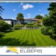 Niederkrüchten - Ein Zuhause mit Weitblick, großzügiger Walmdach-Winkelbungalow direkt am Feld mit traumhaftem Garten